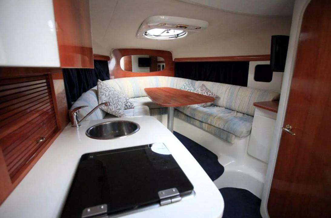 Отель Bea Boat Charter Ментона Экстерьер фото