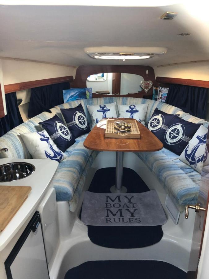 Отель Bea Boat Charter Ментона Экстерьер фото